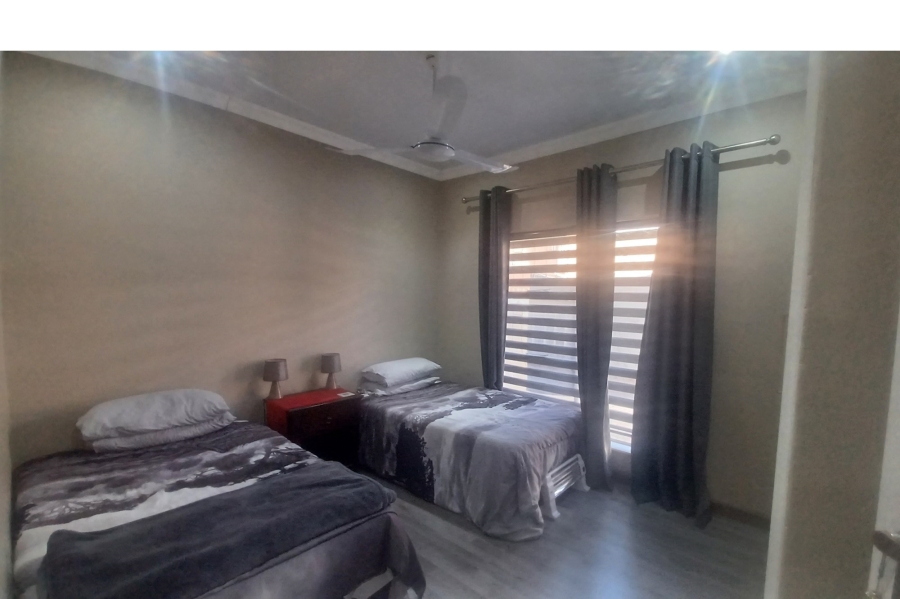 3 Bedroom Property for Sale in Naudeville Free State